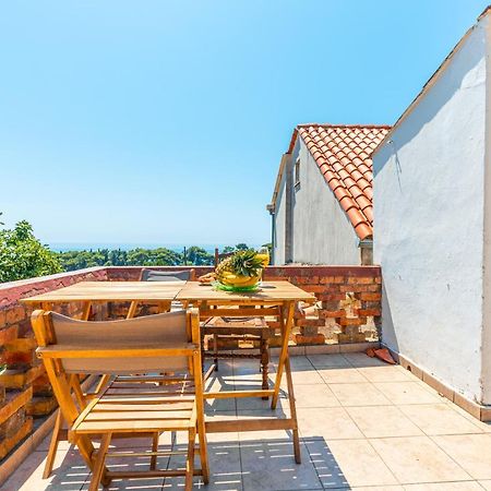 Guesthouse Isabel La Catolica Dubrovnik Exterior photo