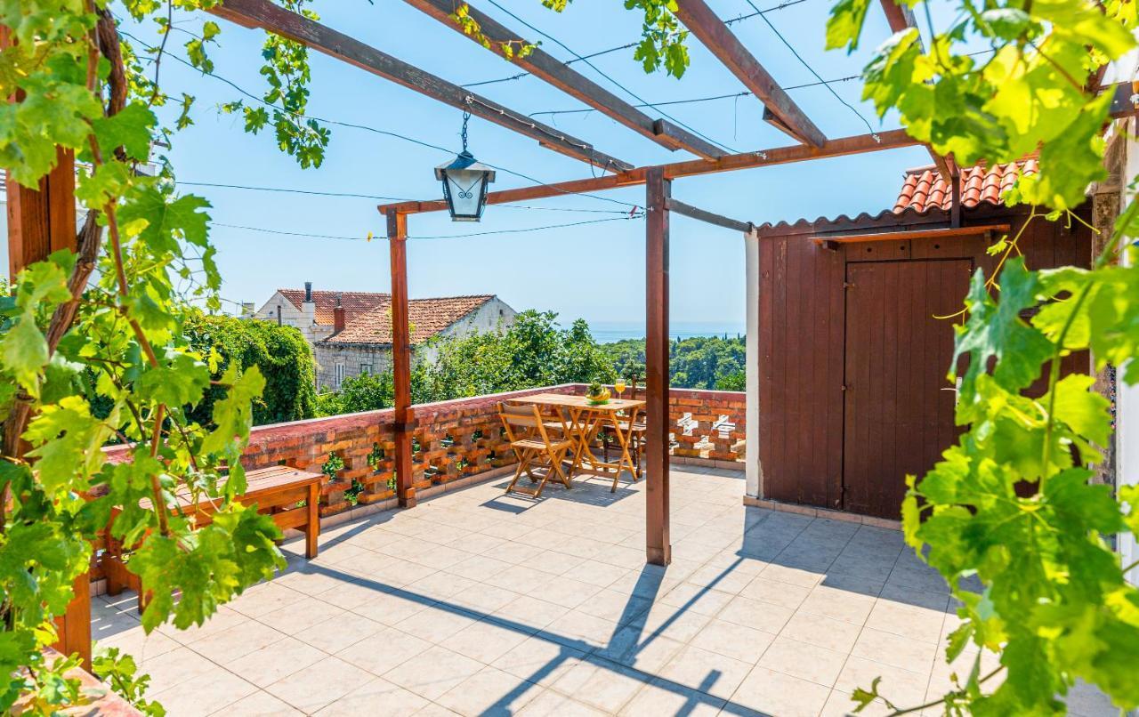 Guesthouse Isabel La Catolica Dubrovnik Exterior photo